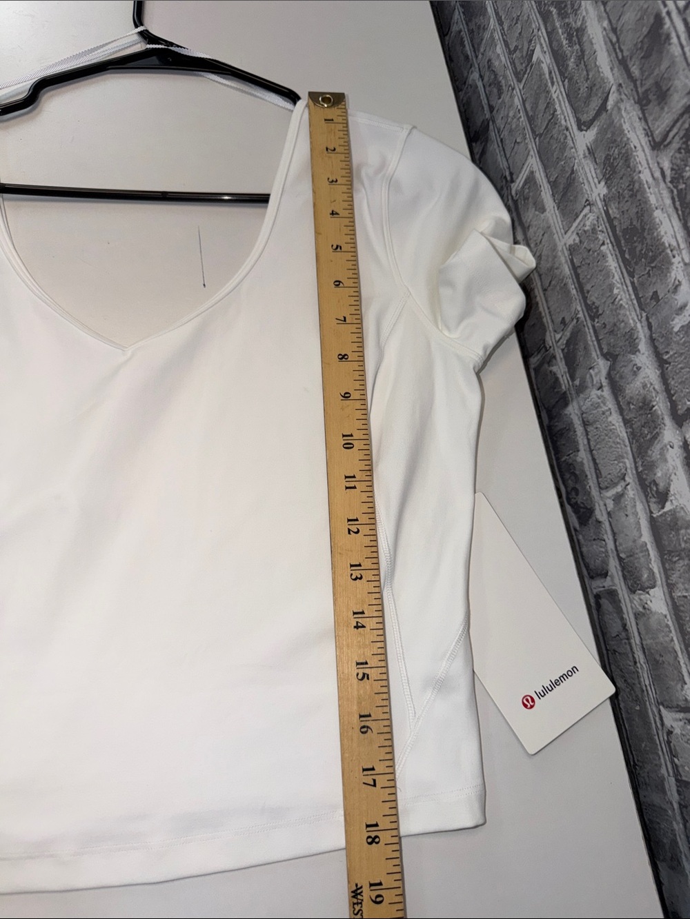 NWT Lululemon athletica White Scoop-Neck Cropped Tee - Picture 7 of 8